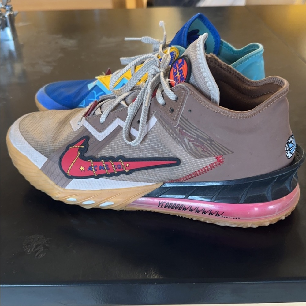 Nike LeBron 18 Low
Wile E. vs Roadrunner Space Jam